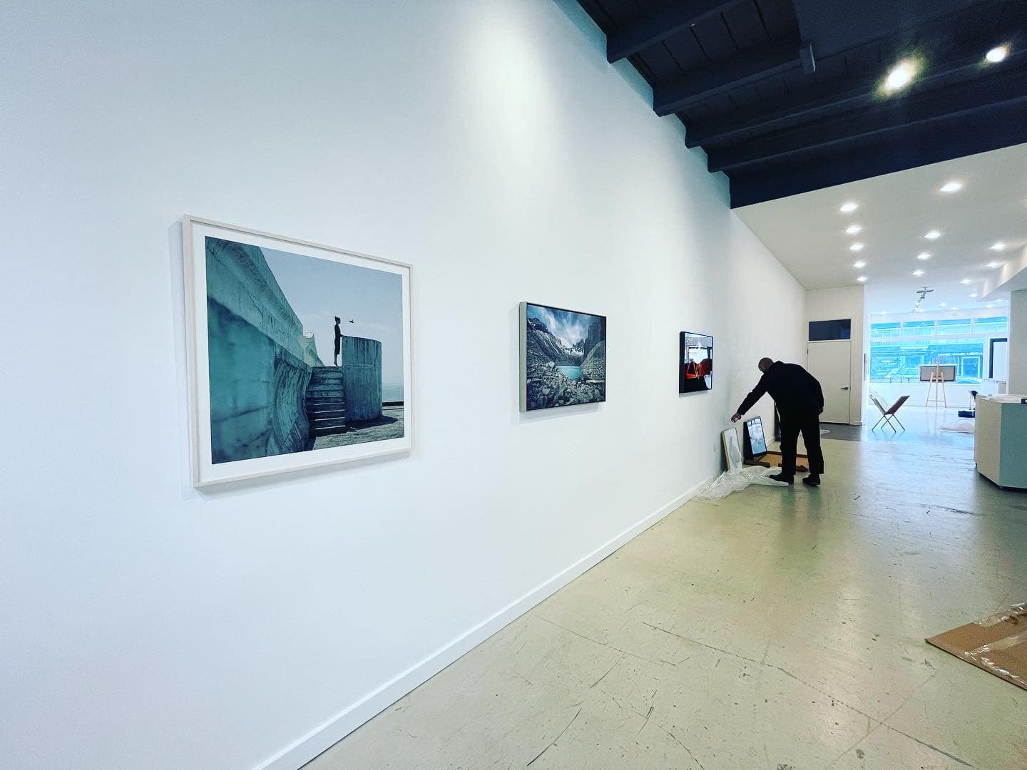 Top 10 Interior Designers Who Specialize in Art Integration